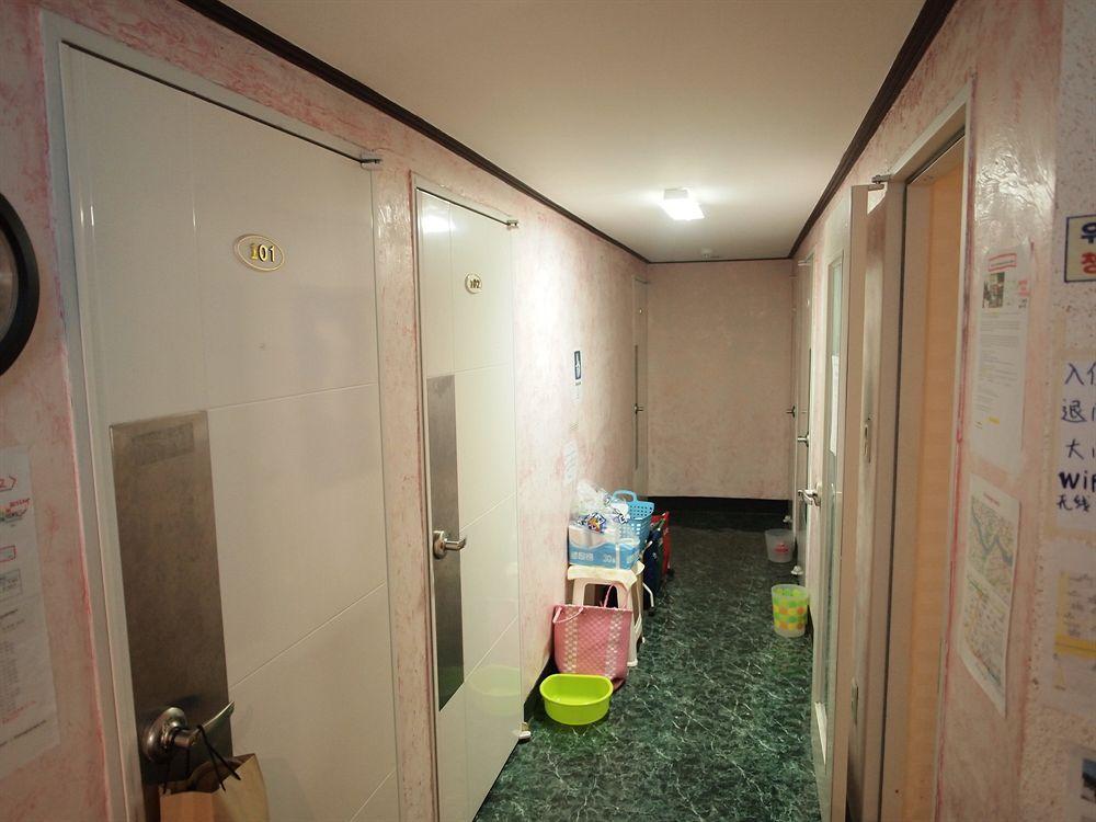 Shinchon Guest House Сеул Экстерьер фото