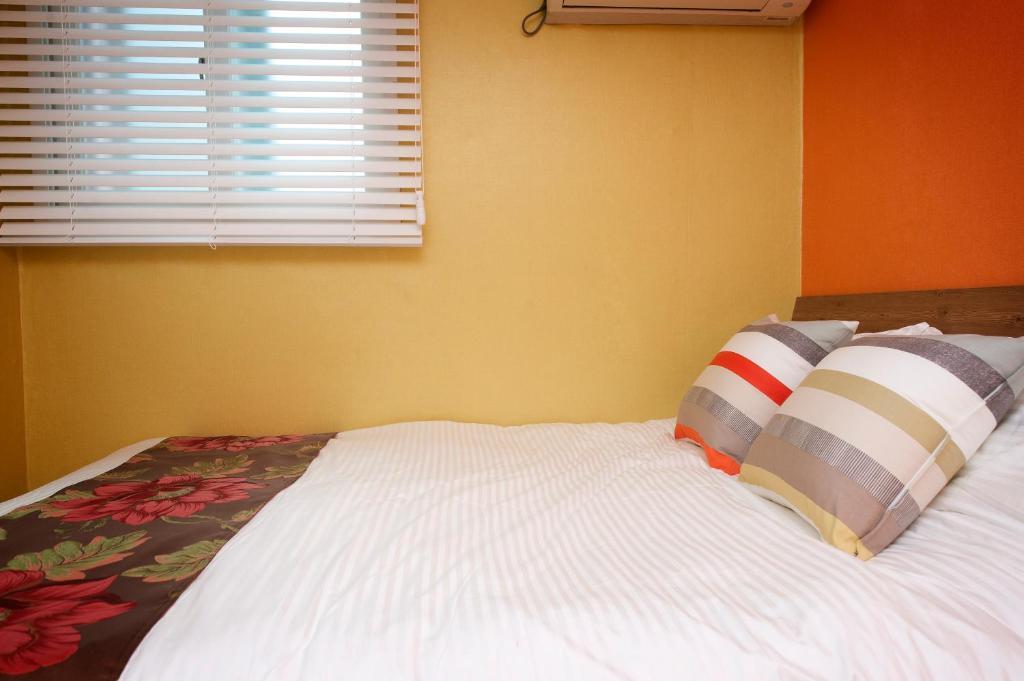 Shinchon Guest House Сеул Номер фото
